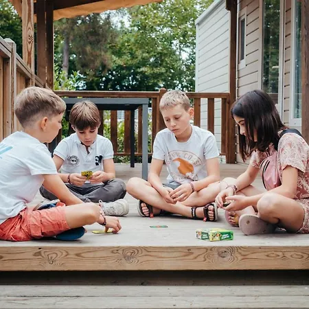 Mobil Xxl 4 - L'evasion Martignac (Lot)