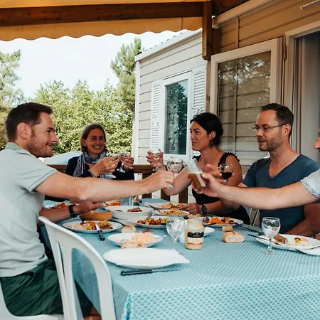 Camping Mobil Xxl 4 - L'évasion Martignac (Lot)