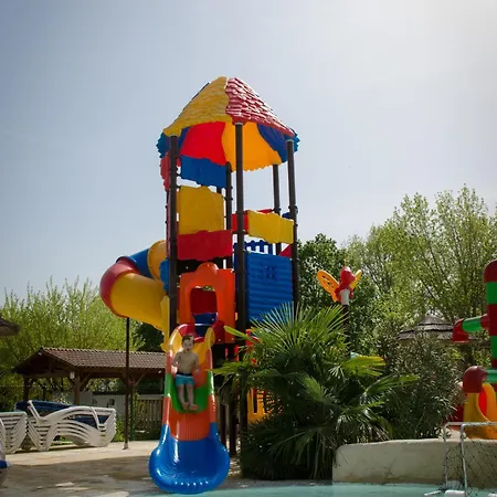 Camping Mobil Xxl 4 - L'évasion *